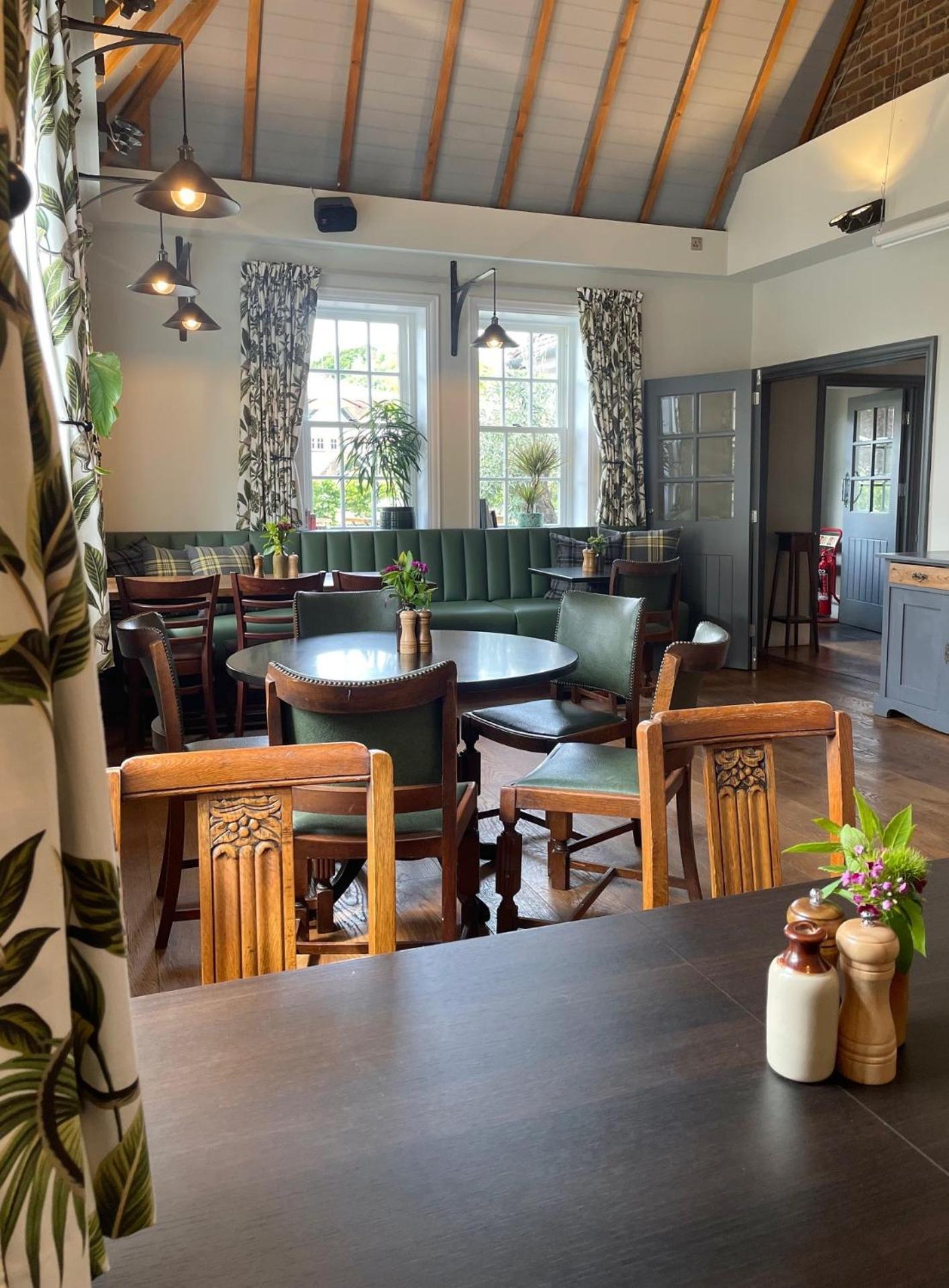 The Bulls Head Inn Ewhurst Exterior foto